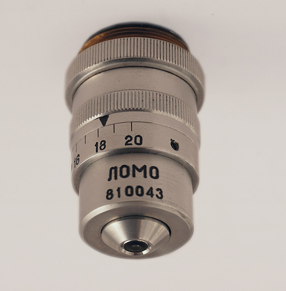 [ LOMO apochromatisches Mikroskopobjektiv (40x/N.A. 0,95) ]